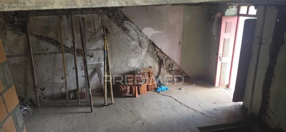 Moradia T3 para Venda em Côja e Barril de Alva