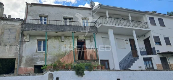 Moradia T3 para Venda em Côja e Barril de Alva
