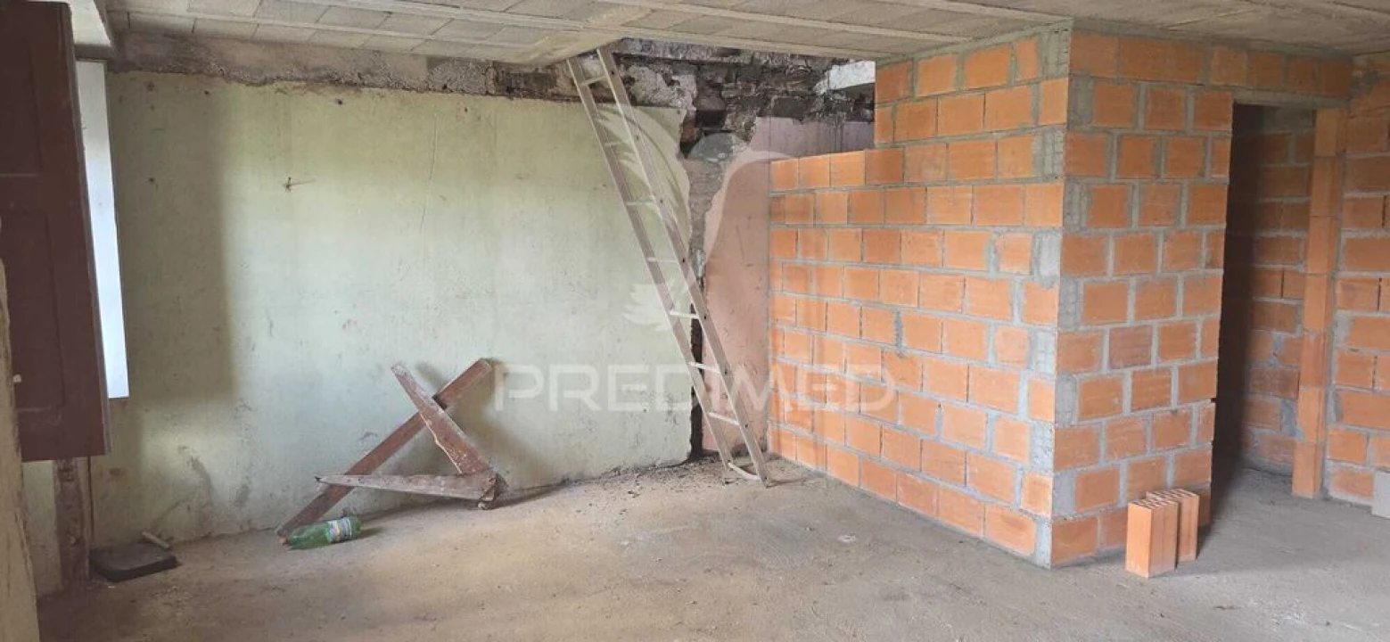 Moradia T3 para Venda em Côja e Barril de Alva Foto 3