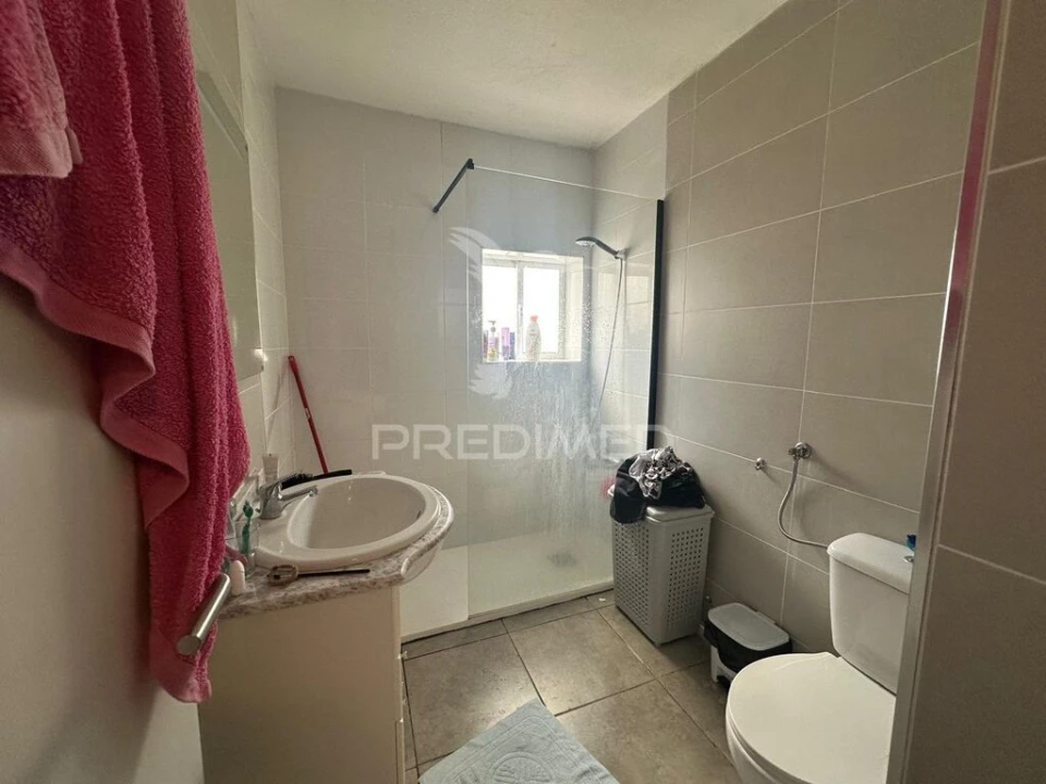 Apartamento T2 para Venda em Almeirim Foto 15