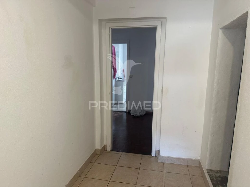 Apartamento T2 para Venda em Almeirim Foto 9