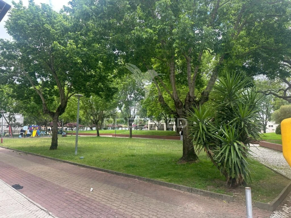 Apartamento T2 para Venda em Almeirim Foto 6