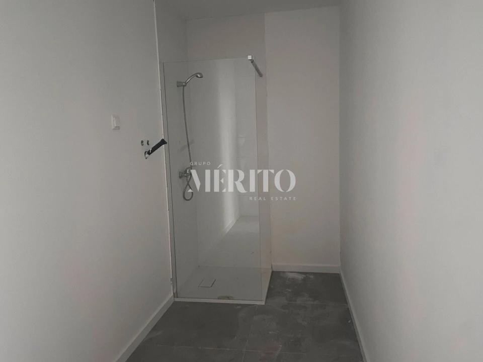 Armazém para Venda em Arnoso (Santa Maria e Santa Eulália) e Sezures Foto 13