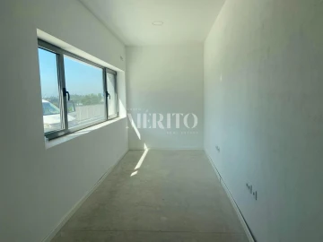 Armazém para Venda em Arnoso (Santa Maria e Santa Eulália) e Sezures