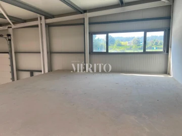 Armazém para Venda em Arnoso (Santa Maria e Santa Eulália) e Sezures