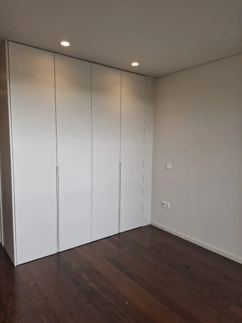 Moradia T4 para Venda em Urgezes
