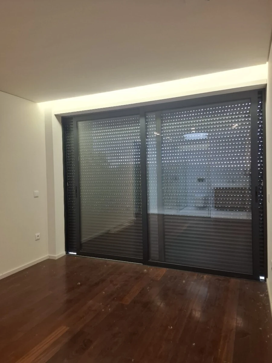 Moradia T4 para Venda em Urgezes Foto 7