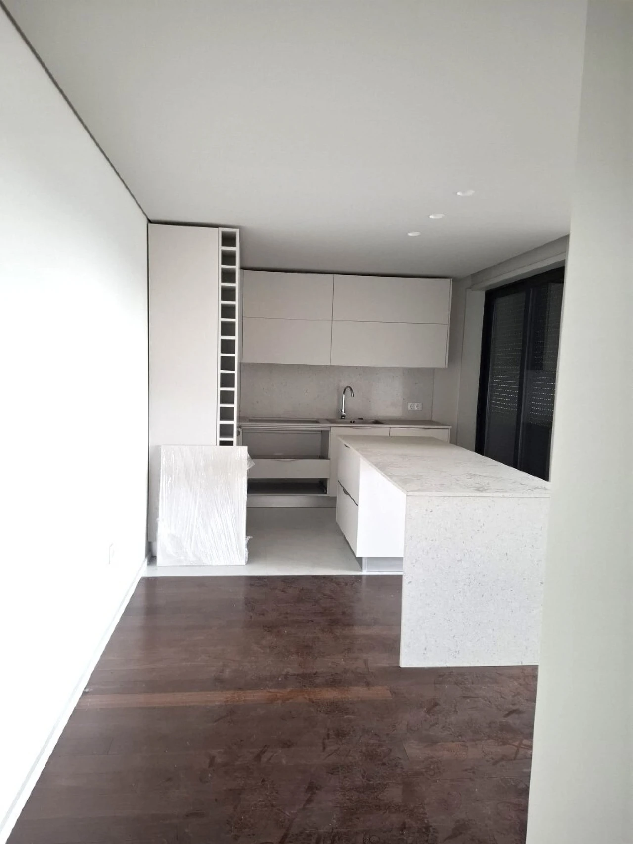 Moradia T4 para Venda em Urgezes Foto 2