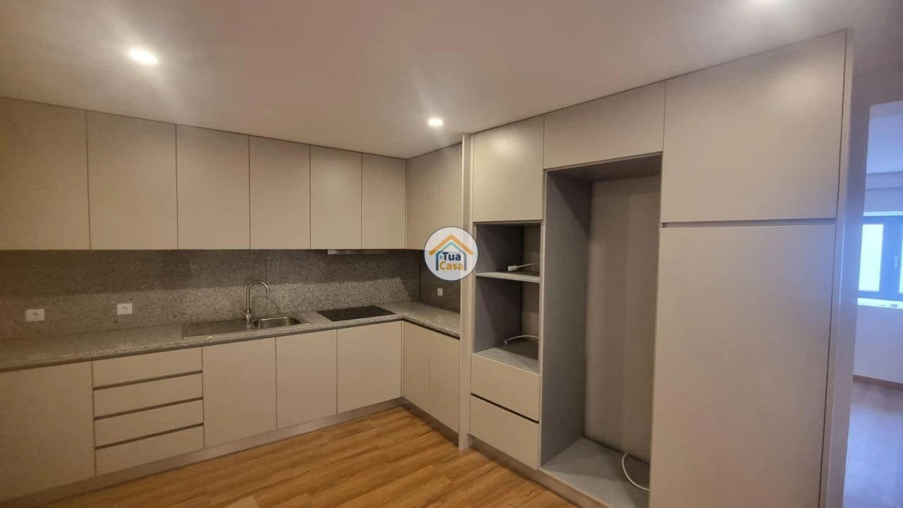 Moradia T3 para Venda em Freixo de Cima e de Baixo Foto 11