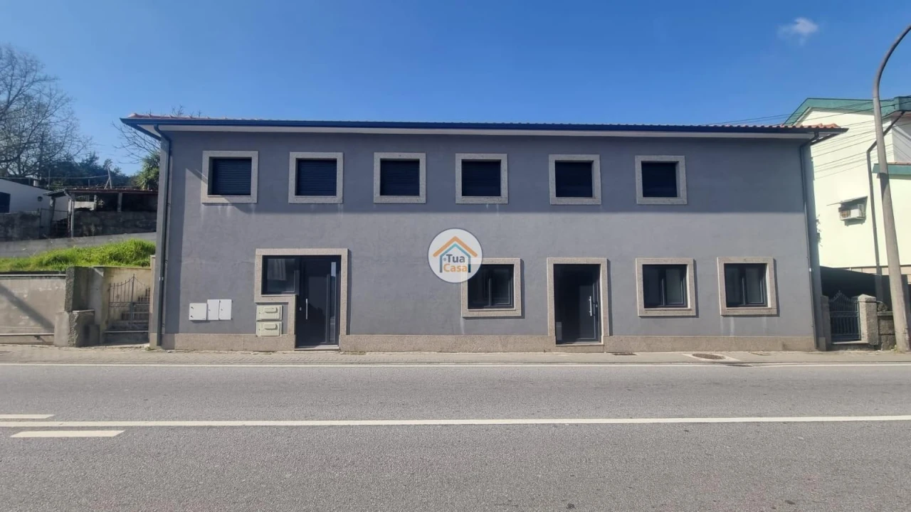 Moradia T3 para Venda em Freixo de Cima e de Baixo Foto 1