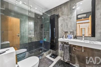 Apartamento T3 para Arrendamento em Loule (São Clemente)