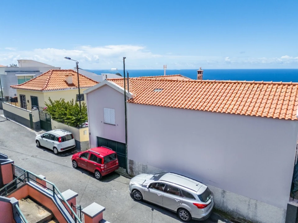 Moradia T4 para Venda em Funchal (Santa Maria Maior) Foto 30