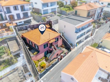 Moradia T4 para Venda em Funchal (Santa Maria Maior)