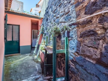 Moradia T4 para Venda em Funchal (Santa Maria Maior)