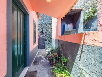 Moradia T4 para Venda em Funchal (Santa Maria Maior)