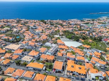 Moradia T4 para Venda em Funchal (Santa Maria Maior)