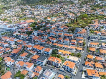Moradia T4 para Venda em Funchal (Santa Maria Maior)