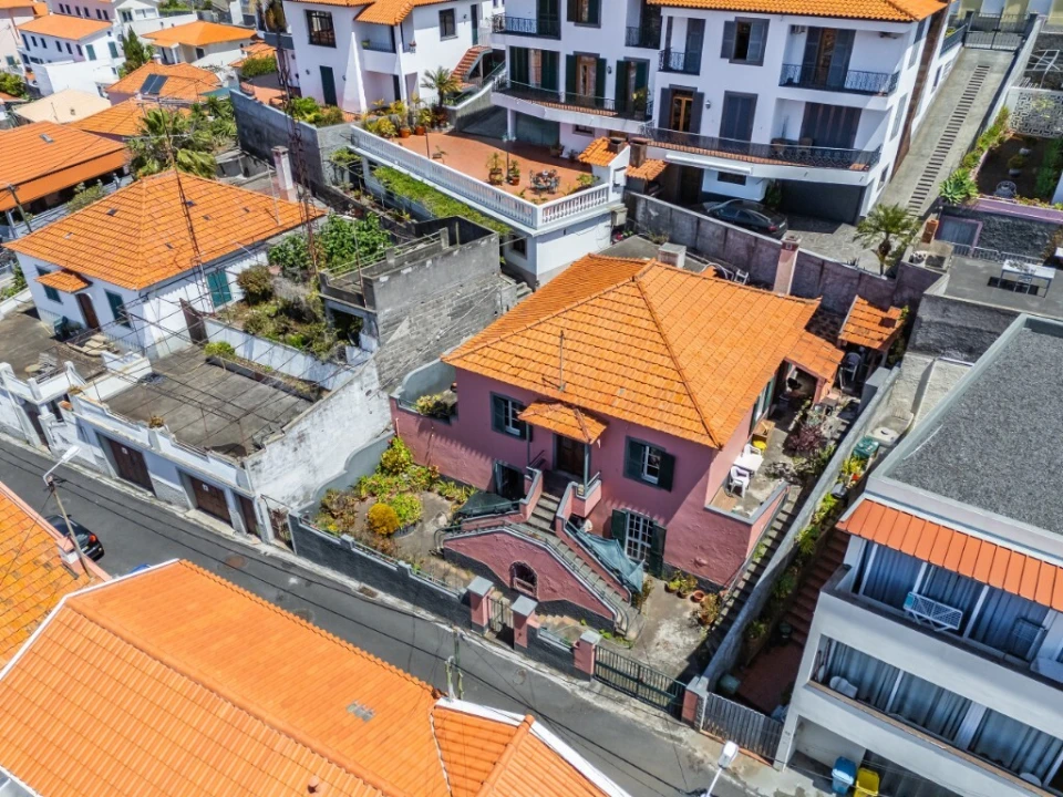 Moradia T4 para Venda em Funchal (Santa Maria Maior) Foto 68