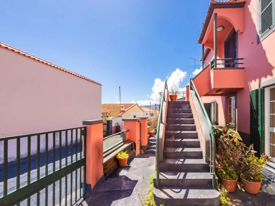 Moradia T4 para Venda em Funchal (Santa Maria Maior) Foto 52
