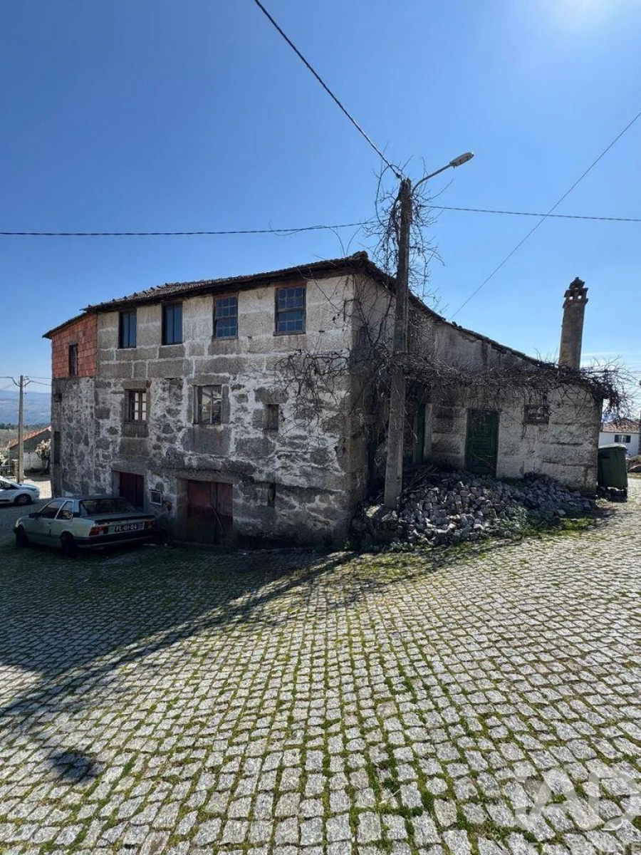 Moradia para Venda em Sendim Foto 2
