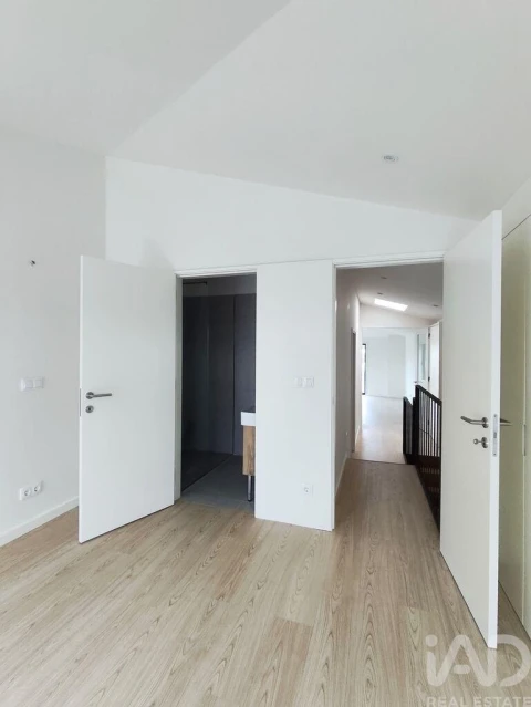 Apartamento T2 para Venda em Lordelo do Ouro e Massarelos