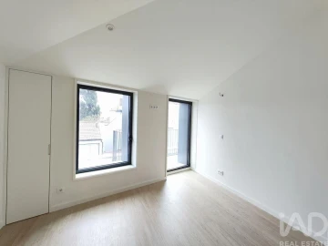 Apartamento T2 para Venda em Lordelo do Ouro e Massarelos