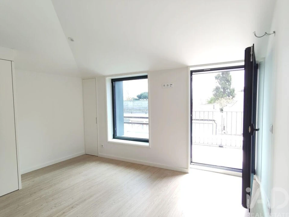 Apartamento T2 para Venda em Lordelo do Ouro e Massarelos Foto 28