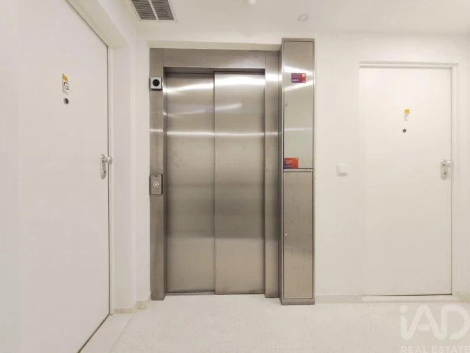 Apartamento T2 para Venda em Lordelo do Ouro e Massarelos Foto 32