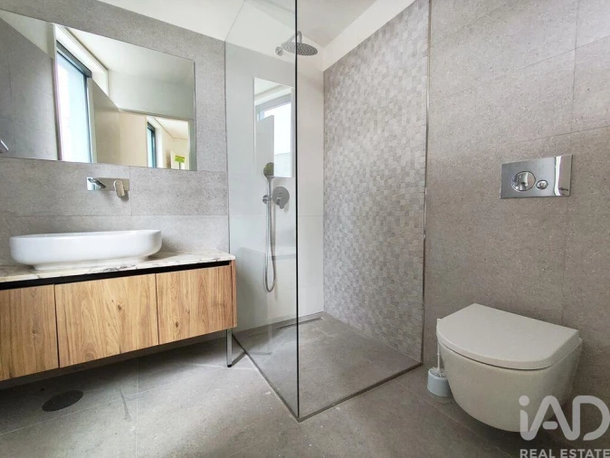 Apartamento T2 para Venda em Lordelo do Ouro e Massarelos Foto 20