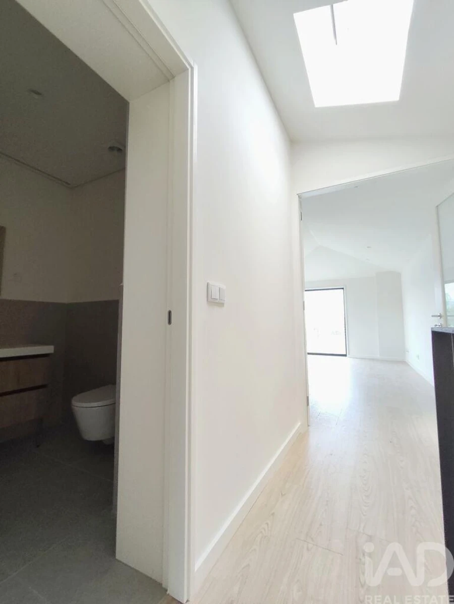 Apartamento T2 para Venda em Lordelo do Ouro e Massarelos Foto 10