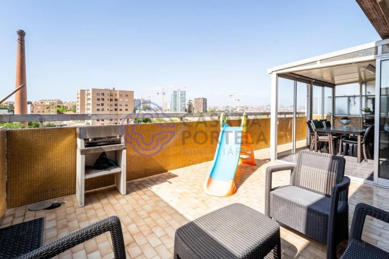 Apartamento T3 para Venda em Santa Marinha e São Pedro da Afurada Foto 8