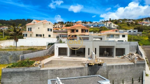 Moradia T3 para Venda em Estreito da Calheta