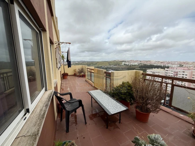 Apartamento T1 para Venda em Cacém e São Marcos Foto 7