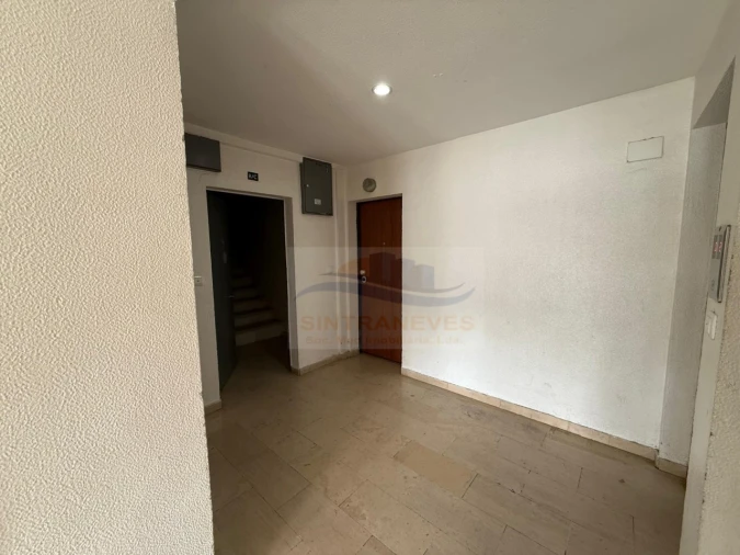 Apartamento T1 para Venda em Cacém e São Marcos Foto 26