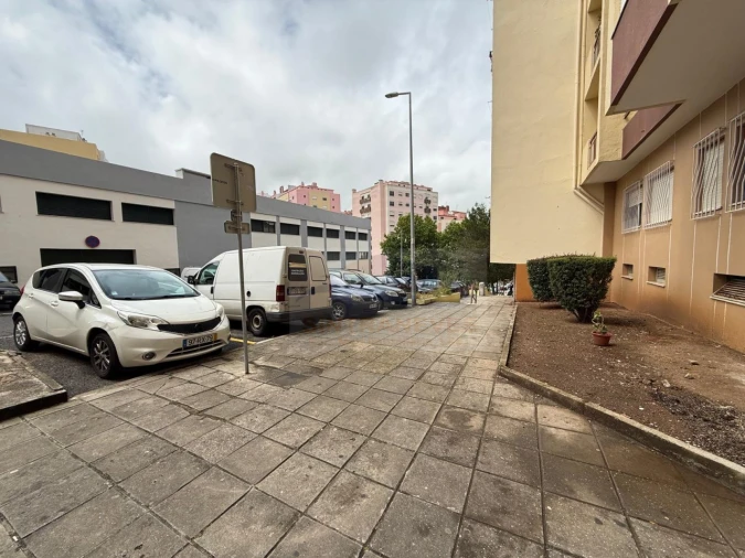 Apartamento T1 para Venda em Cacém e São Marcos Foto 32