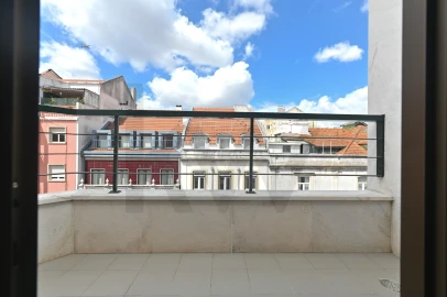 Apartamento T3 para Arrendamento em Campo de Ourique