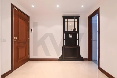 Apartamento T3 para Arrendamento em Campo de Ourique