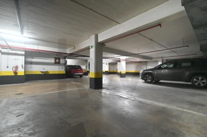 Apartamento T3 para Arrendamento em Campo de Ourique