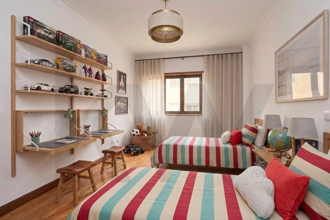 Apartamento T3 para Arrendamento em Campo de Ourique Foto 13