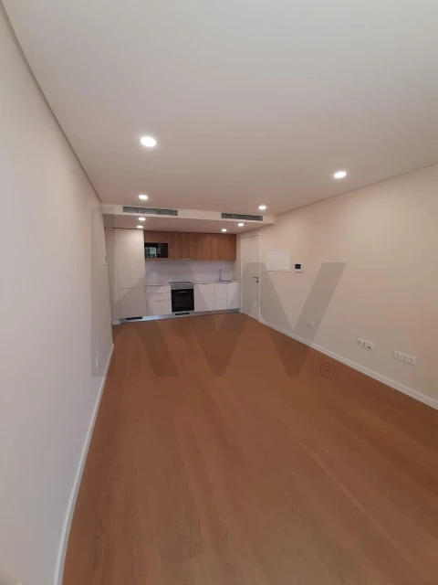 Apartamento T1 para Venda em Esgueira
