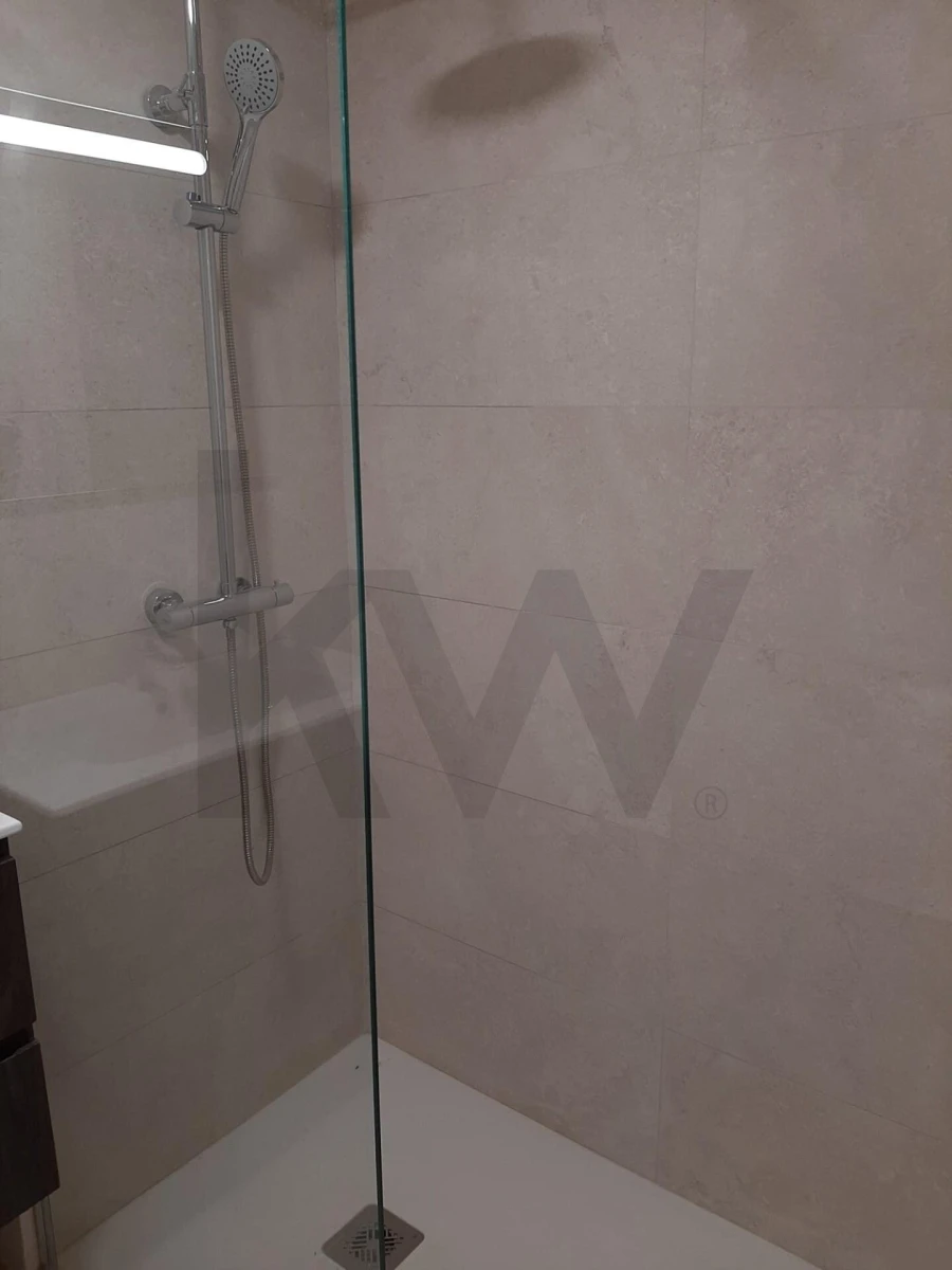 Apartamento T1 para Venda em Esgueira Foto 11