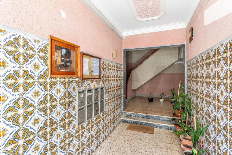 Apartamento T3 para Venda em Moita Foto 19