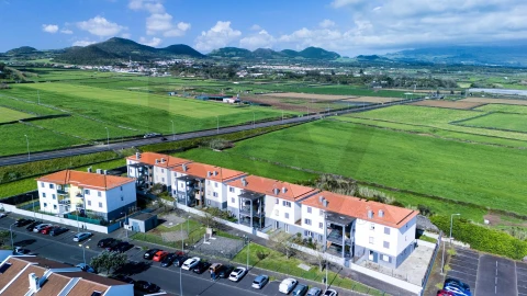 Apartamento T3 para Venda em Rabo de Peixe