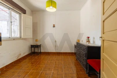 Moradia T2 para Venda em Eixo e Eirol