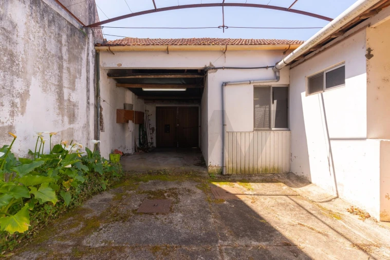 Moradia T2 para Venda em Eixo e Eirol Foto 42