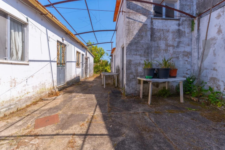 Moradia T2 para Venda em Eixo e Eirol Foto 45