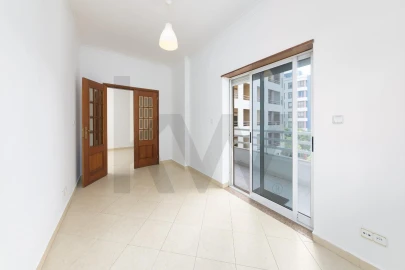 Apartamento T3 para Arrendamento em Almada, Cova da Piedade, Pragal e Cacilhas