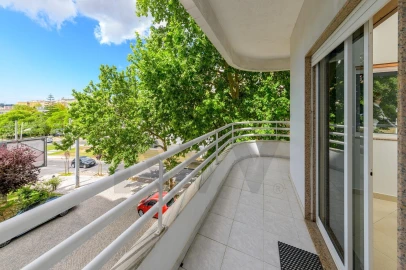 Apartamento T3 para Arrendamento em Almada, Cova da Piedade, Pragal e Cacilhas