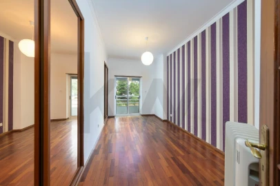Apartamento T3 para Arrendamento em Almada, Cova da Piedade, Pragal e Cacilhas