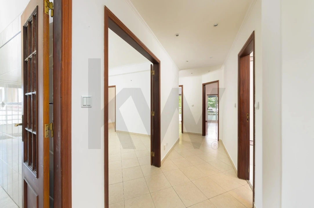 Apartamento T3 para Arrendamento em Almada, Cova da Piedade, Pragal e Cacilhas Foto 3